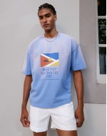heayweight boxy oversized  t-shirt with chest print in washed blue